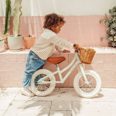 Banwood Balance Bike Vintage Lifestyle 8