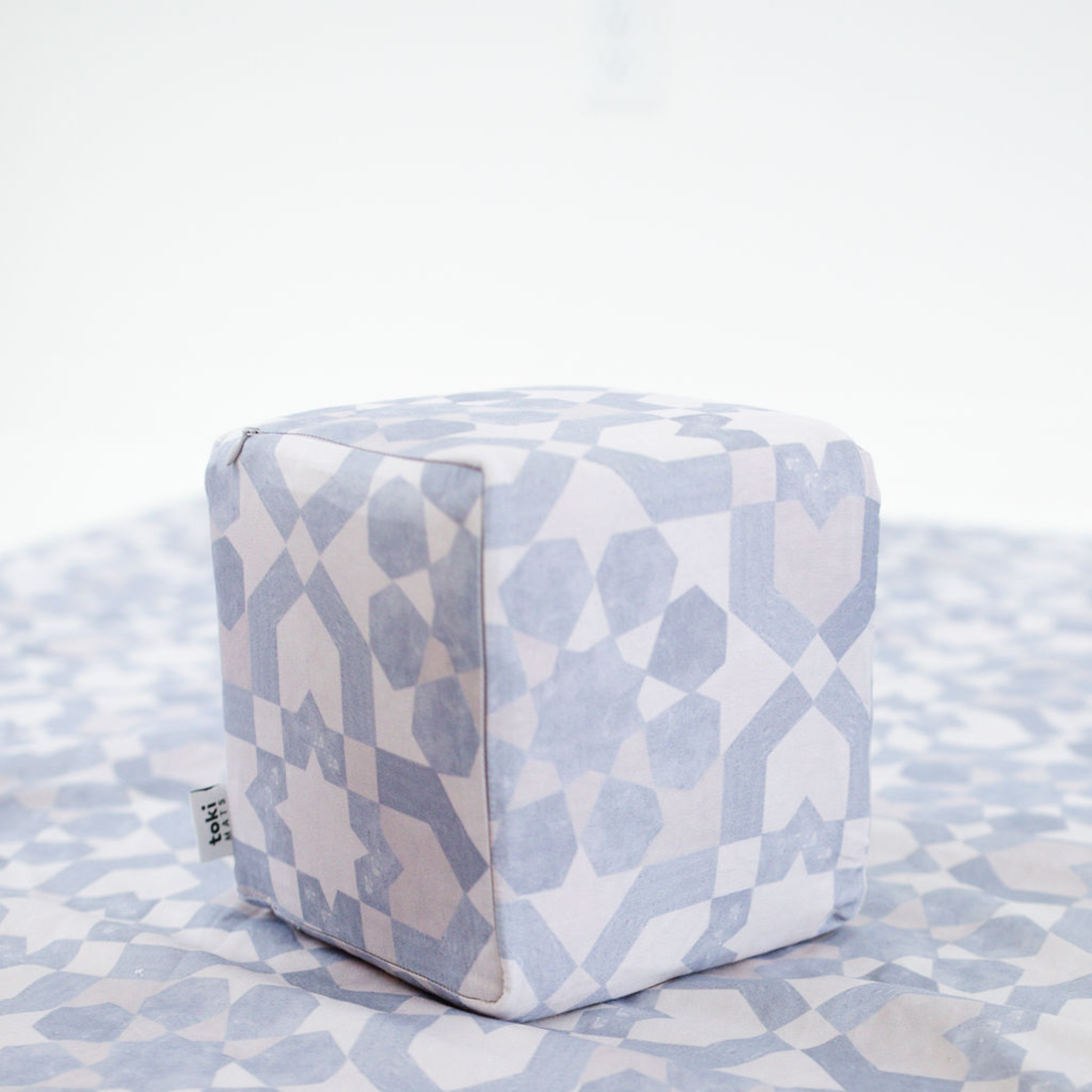 Toki Mats Blue Tile Play Cube