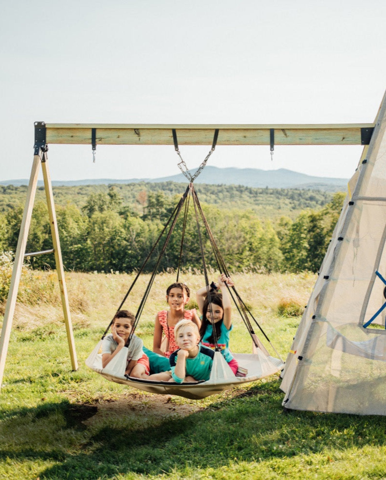 Hover Swing | Bijou Accessory