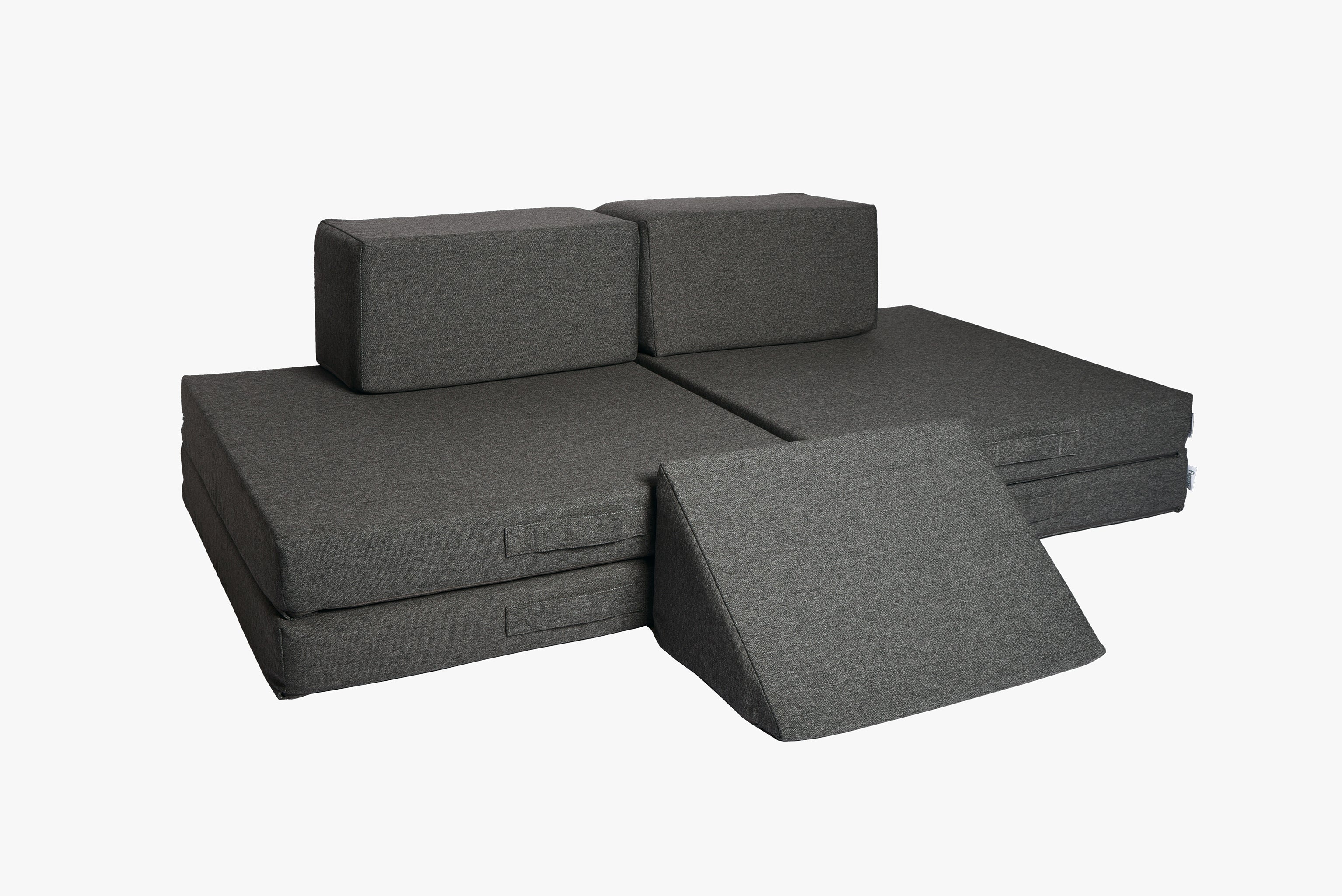 The Figgy Play Couch charcoal