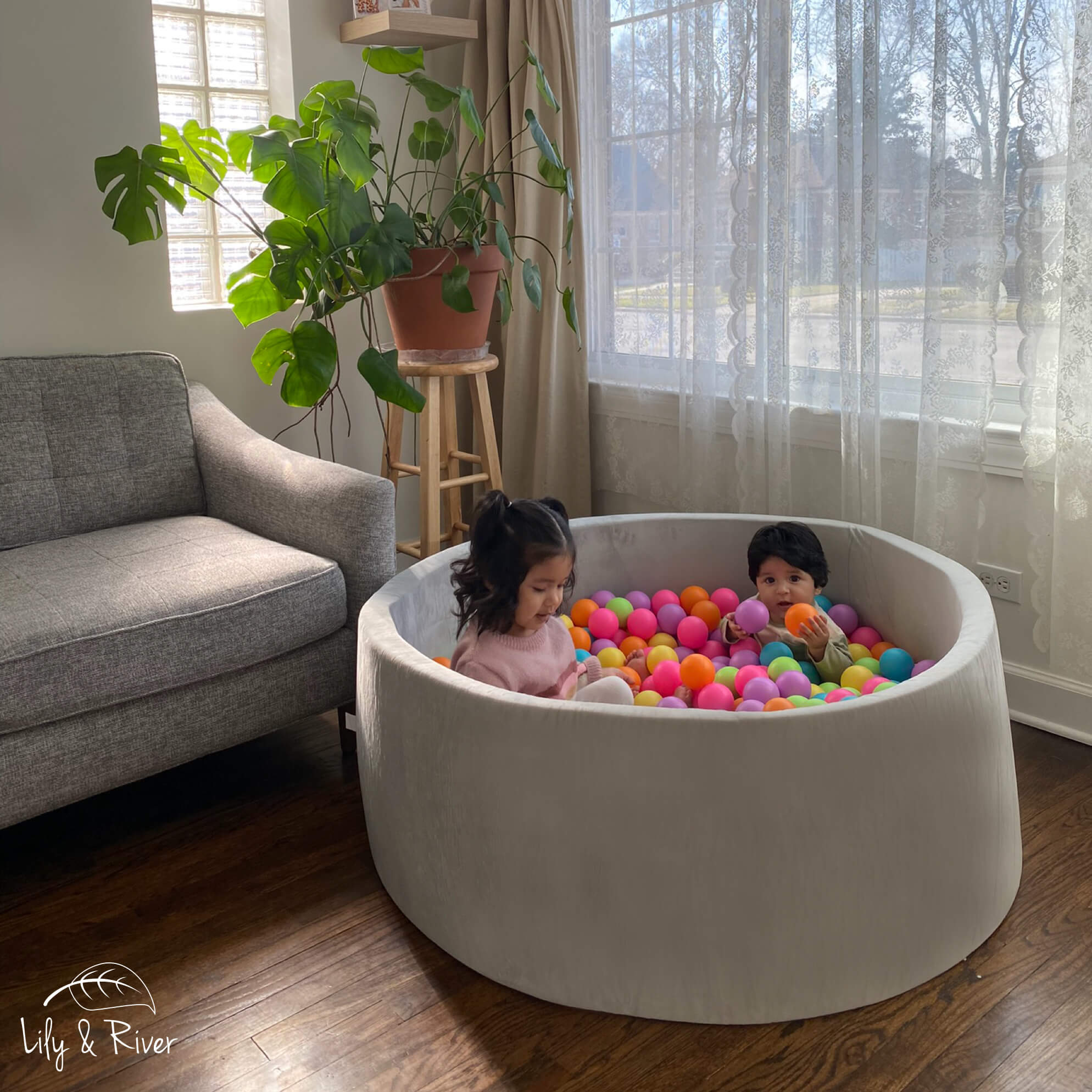 Lily and River Little Ball Pit Lifestyle 5