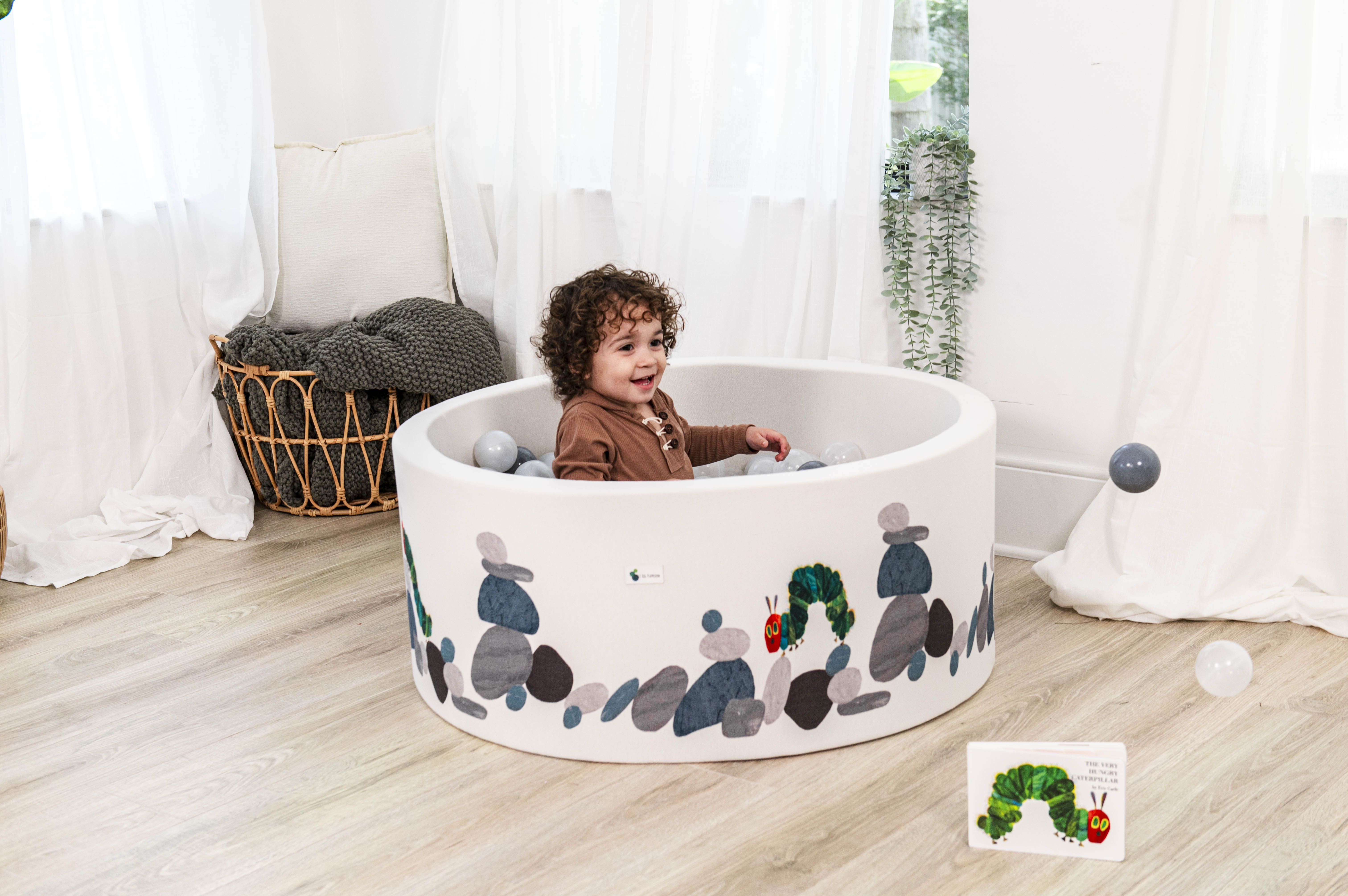 Ball Pit + 200 Pit Balls
