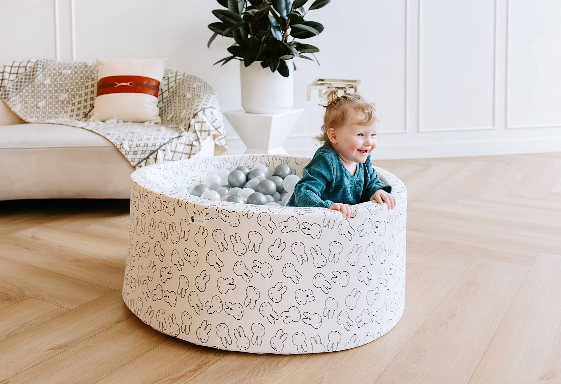 Ball Pit + 200 Pit Balls