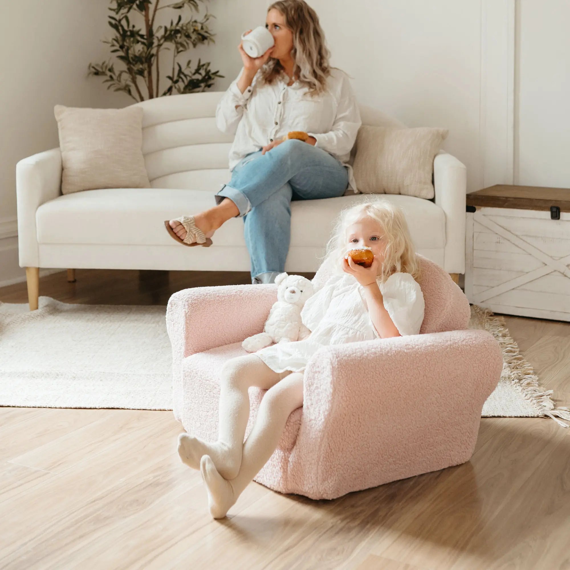 Afternoon Couch | Pink Kids Chair