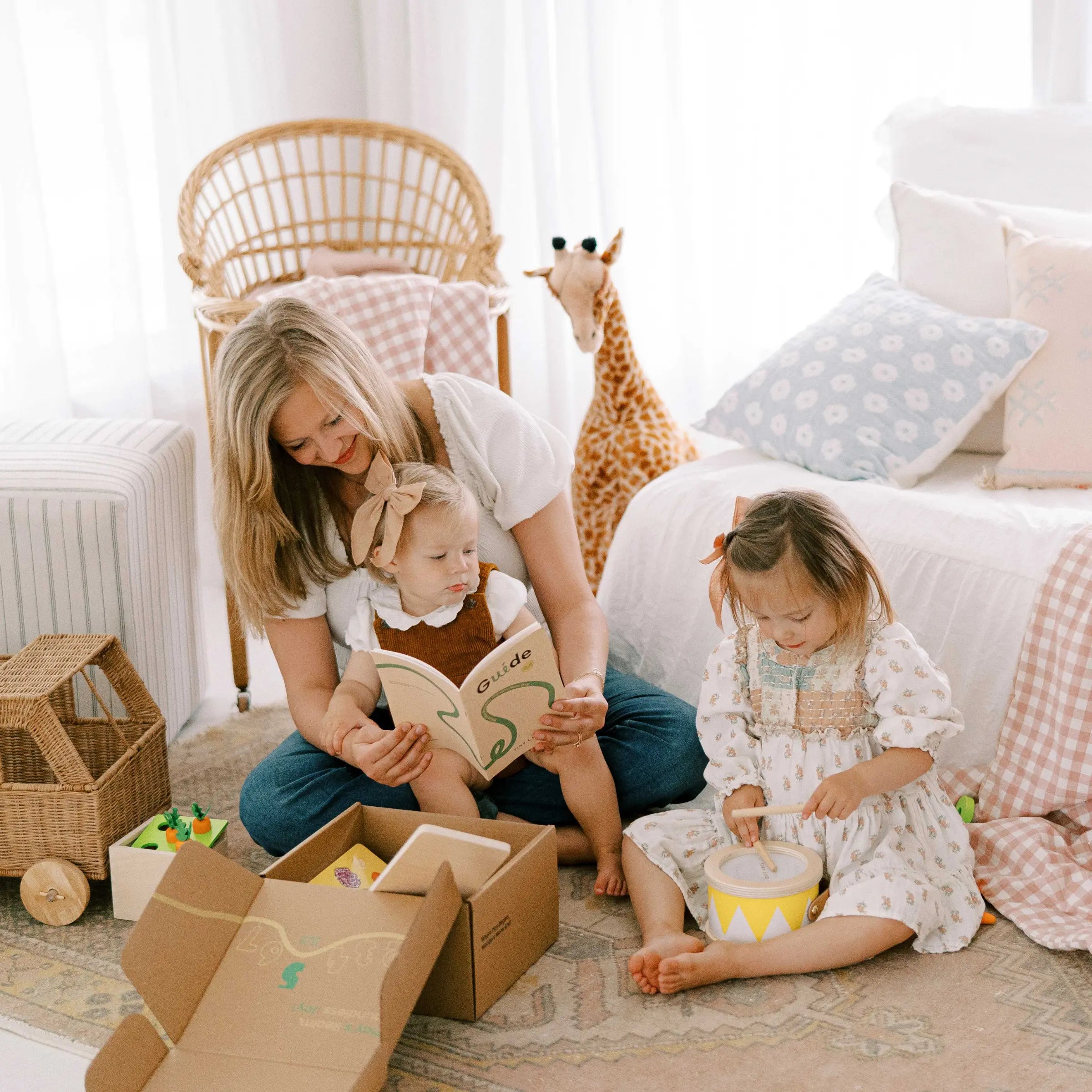 Montessori Box for Toddlers (13–15 Months)