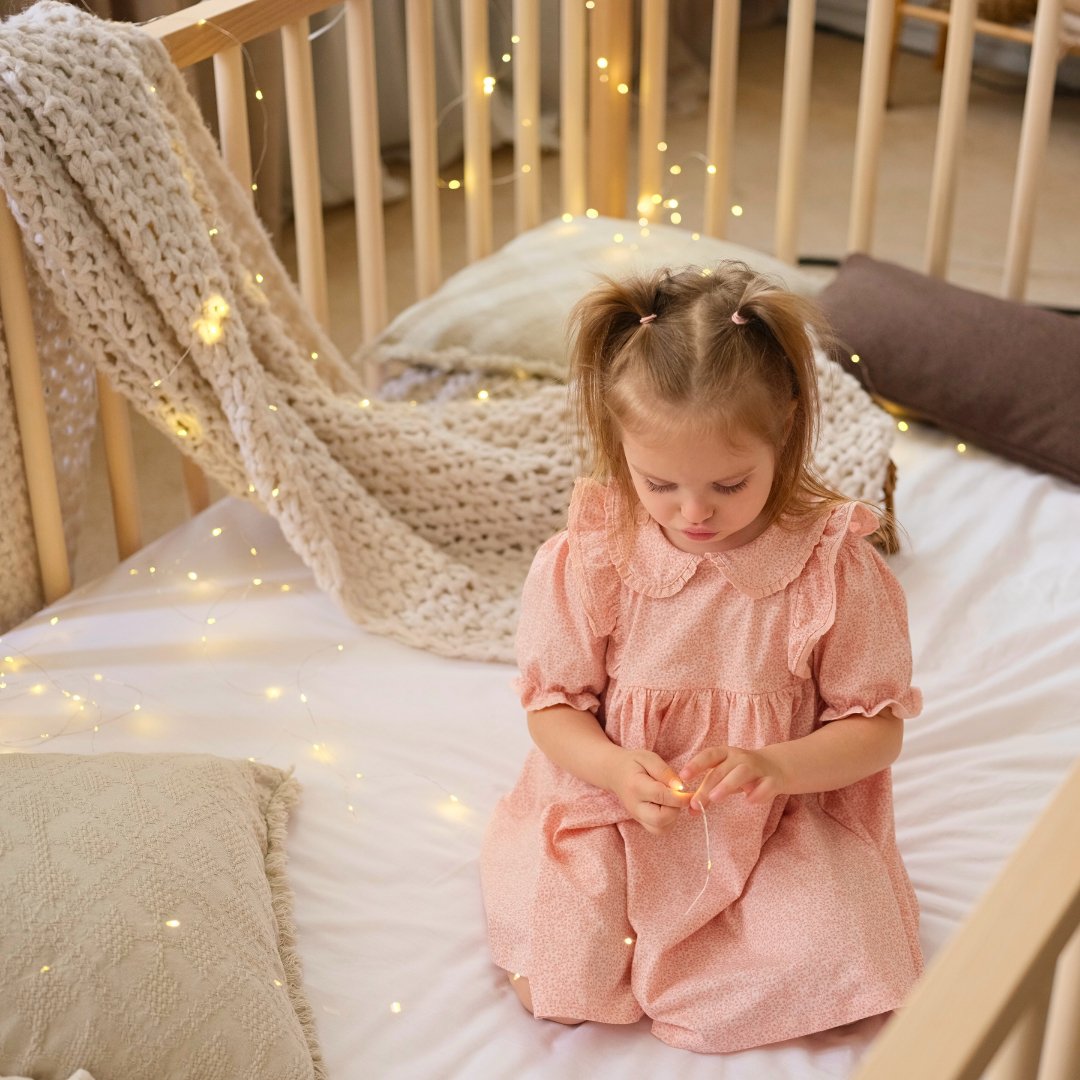 Montessori Floor Bed with Fence | Full Size