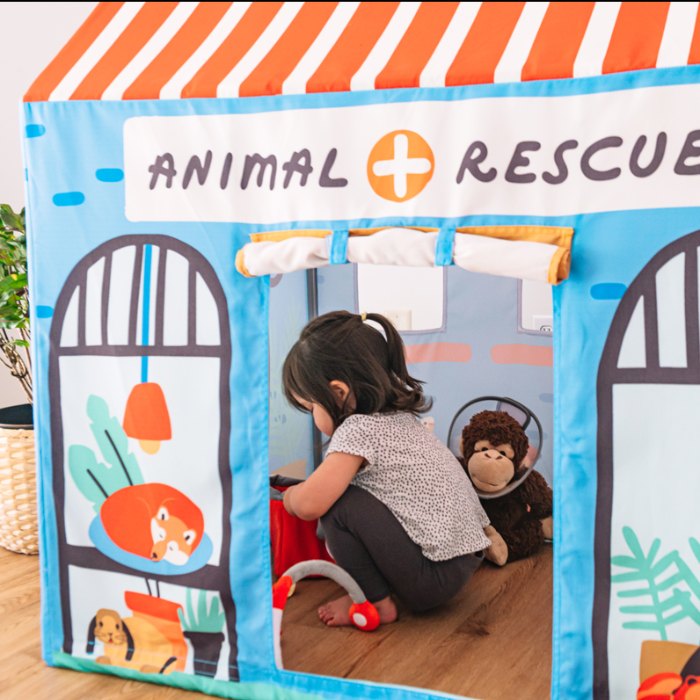 Wonder and Wise Animal Rescue Playhome close up